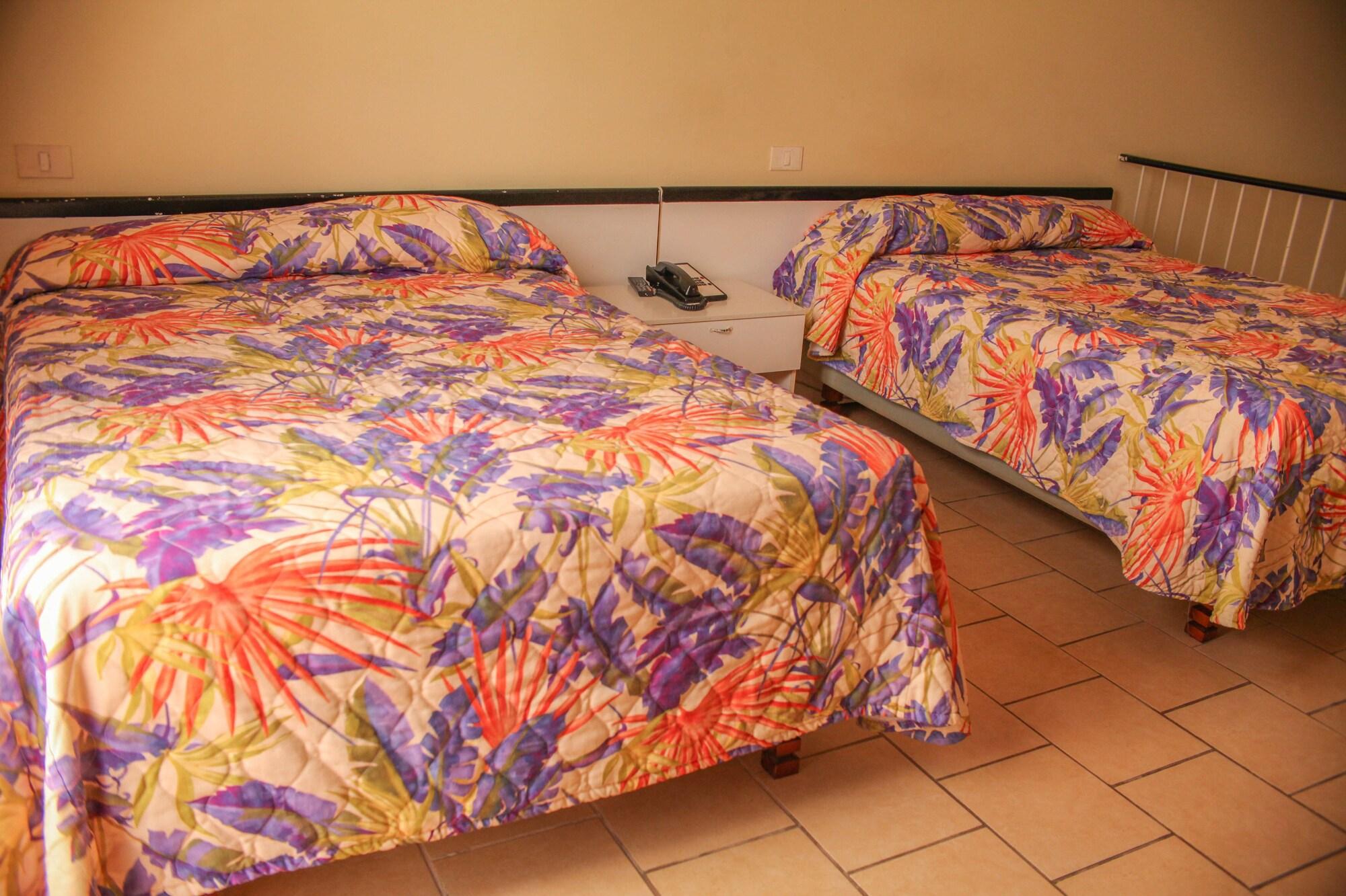 Heritage Hotel St. John's Bagian luar foto